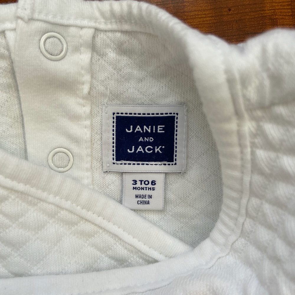 Janie and Jack White Quilted Sleeper Gray Giraffe - Picture 5 of 8